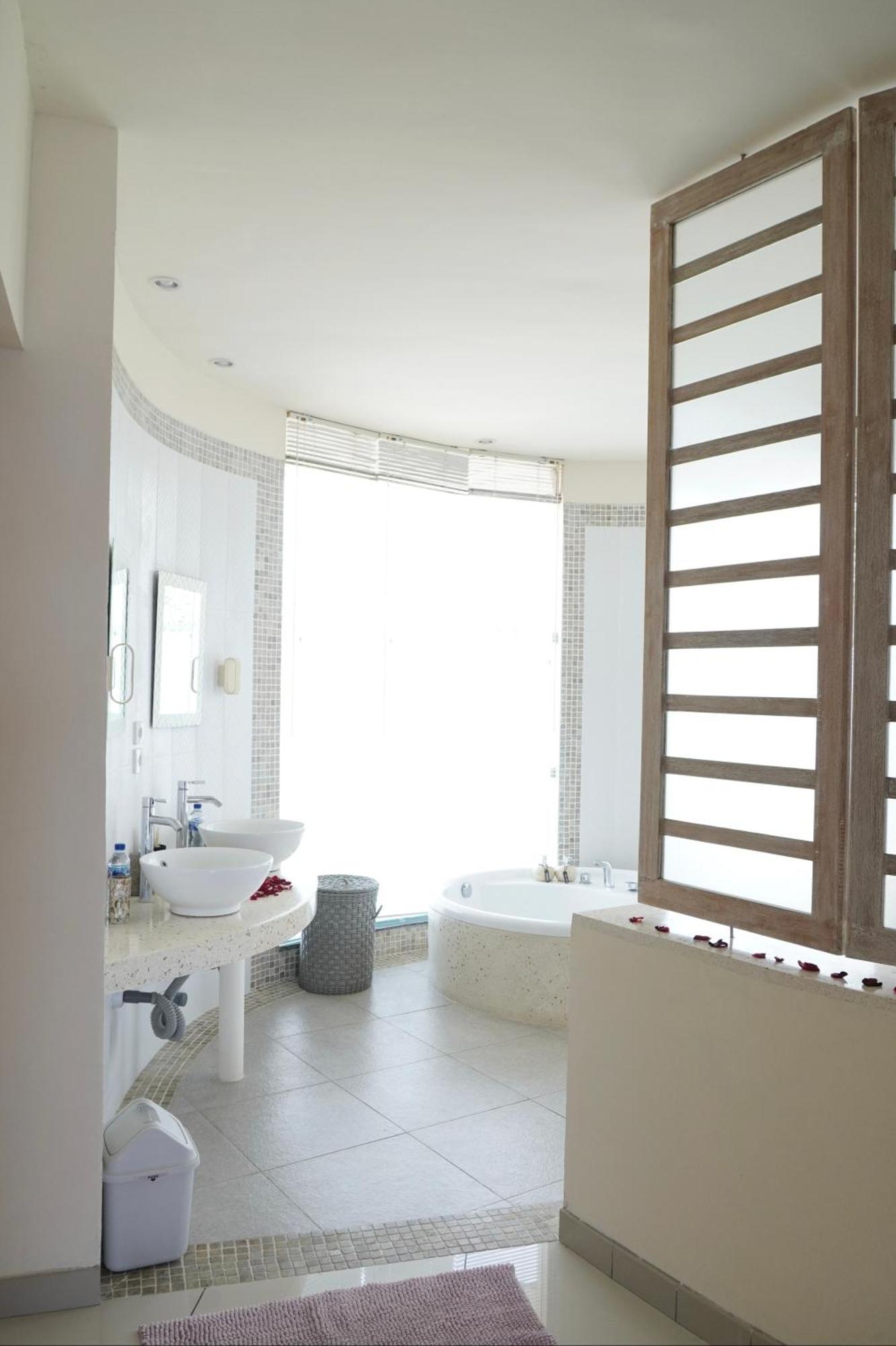 Luz_Ita Sunshine Villa Uluwatu Buitenkant foto